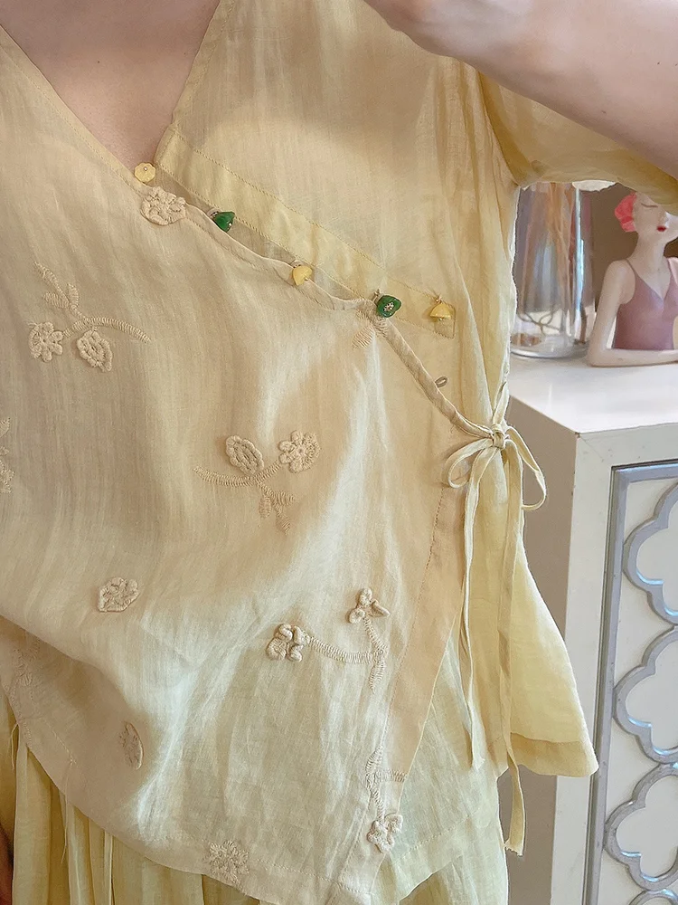 天然褶皱｜设计师故意留下的呼吸空间