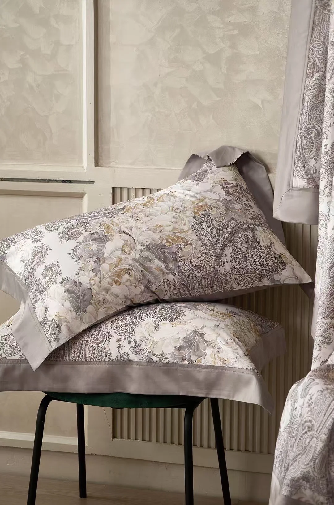 绫罗缎数码印花?奥德莉-山梗紫