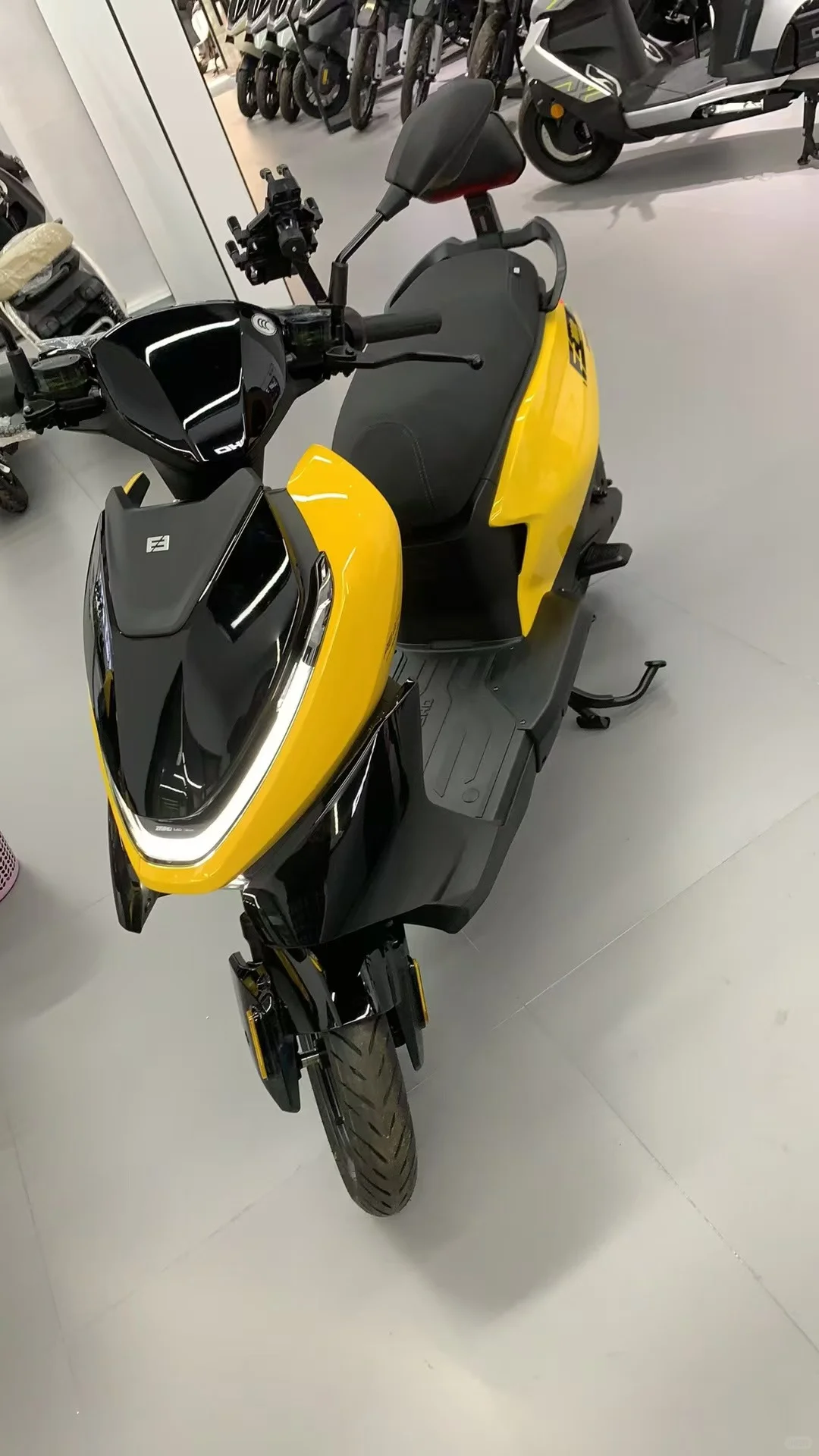 求AE4ipro前后减震入门级配置