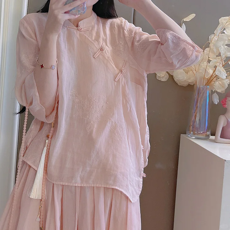 天然褶皱｜设计师故意留下的呼吸空间