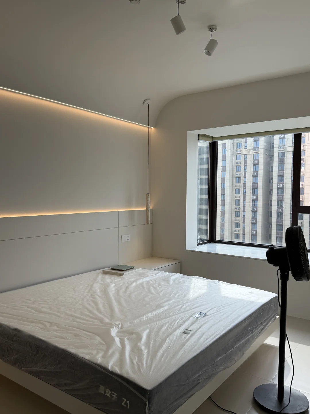 悬挑衣柜✔️会“飘”的收纳魔法