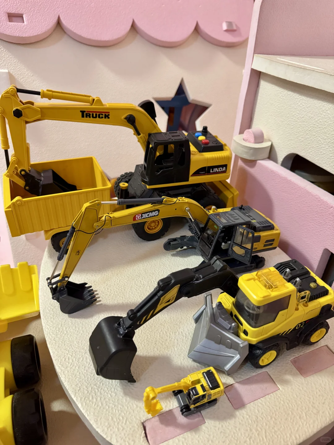 求推荐结实、好玩的挖掘机玩具