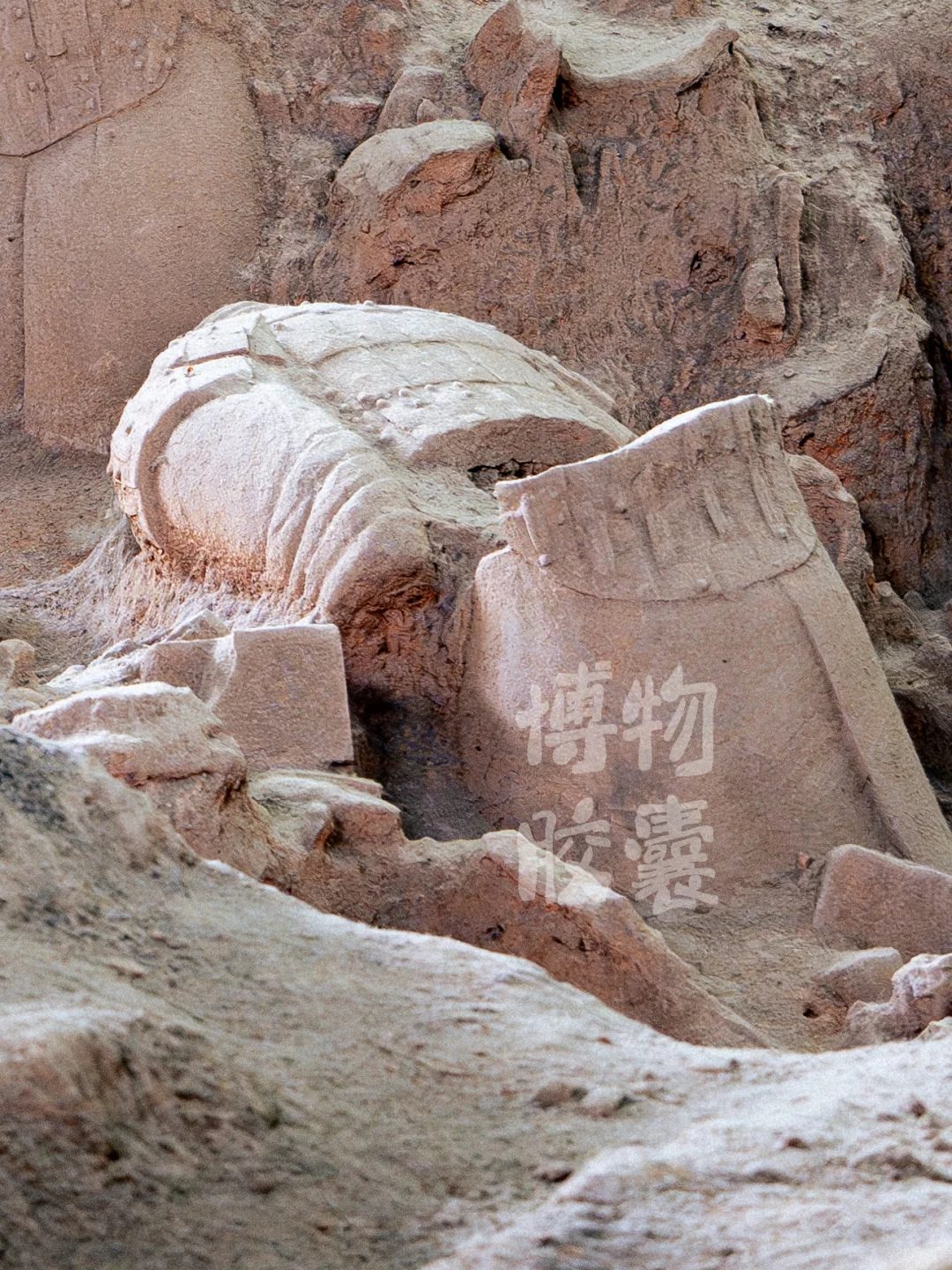 带你看看东倒西歪、缺胳膊少腿的兵马俑