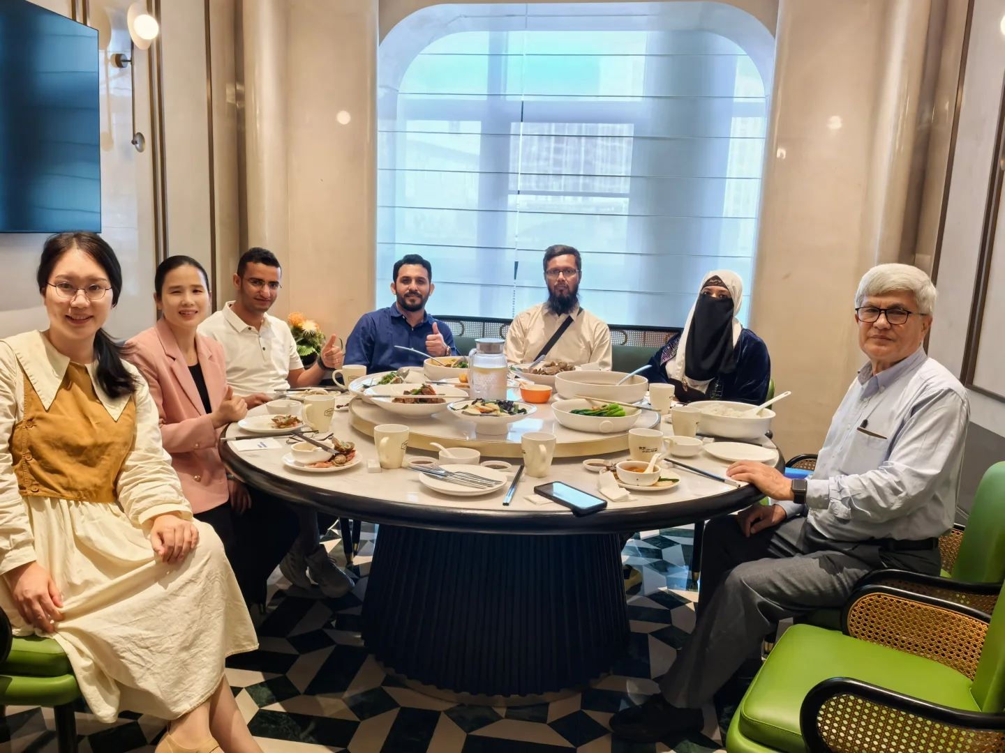 晋江国际鞋材采购会英语翻译