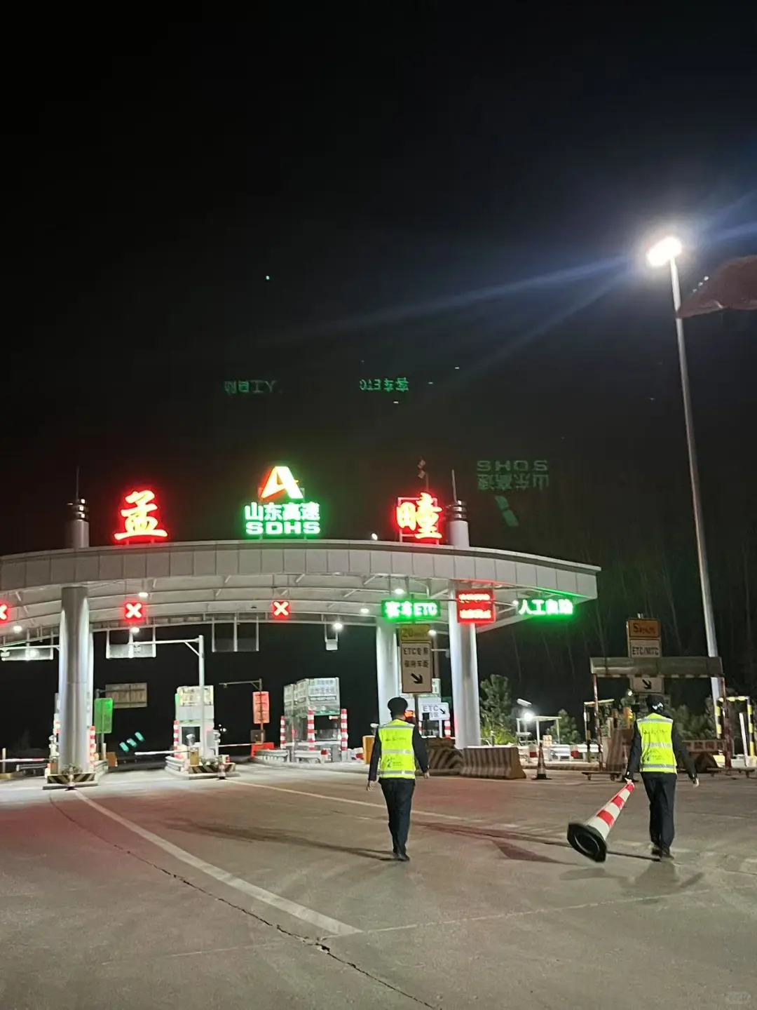 这一幕真的太暖了！！！