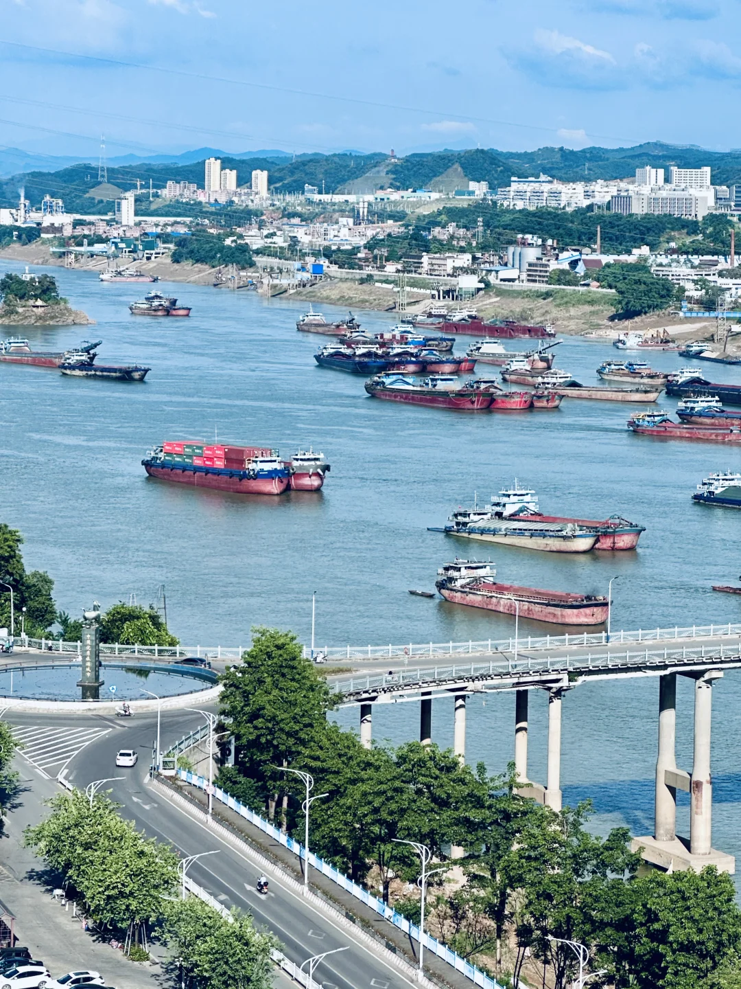 西江黄金水道梧州河段