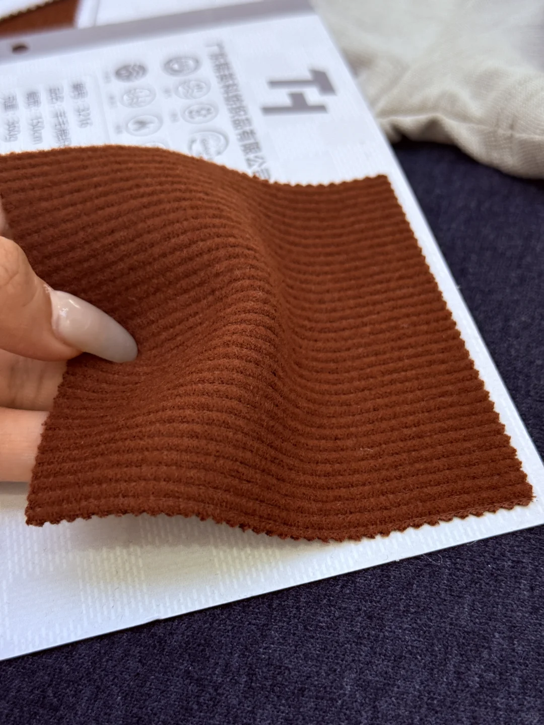 秋冬新款、羊毛面料、灯芯绒面料