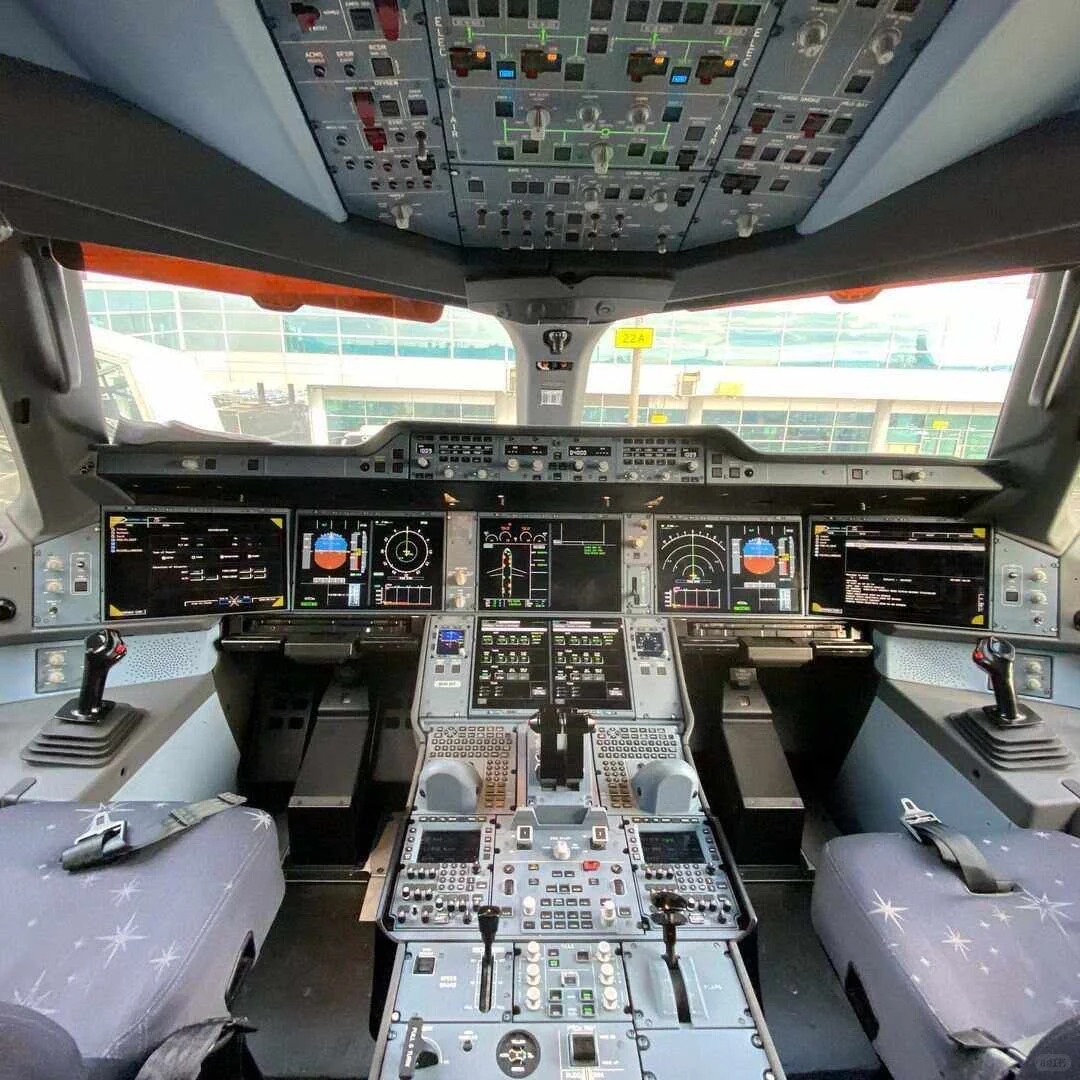 空客A350驾驶舱仪表系统介绍