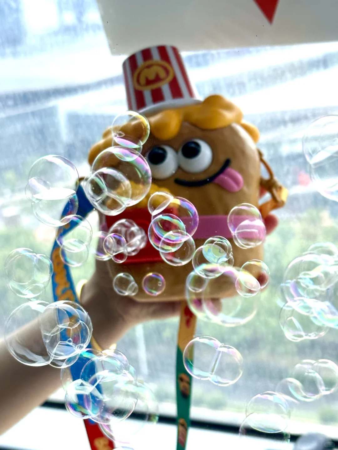 崽办公室玩到不知道天地为何物了....??