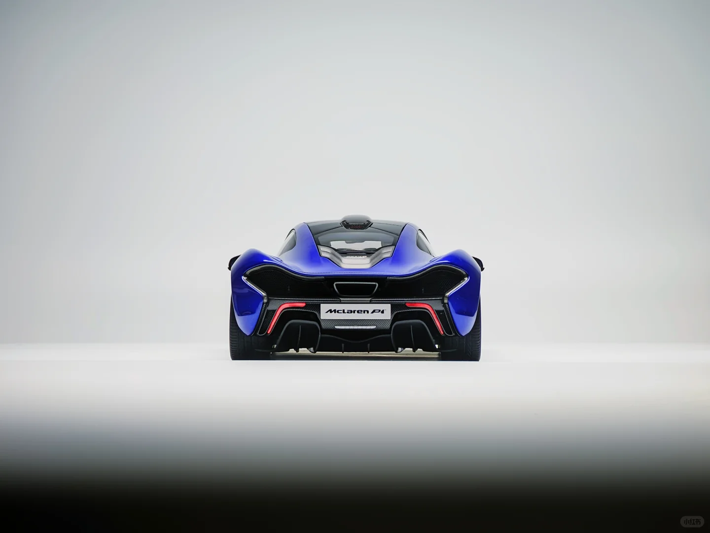 AA至此走上卖塑料的罪恶之路 迈凯伦 P1