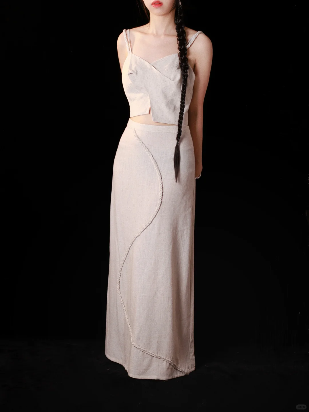 利用辫子做的线条分割设计感的一套