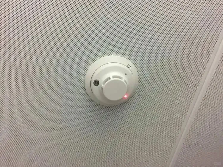 警惕烟感摄像头偷拍