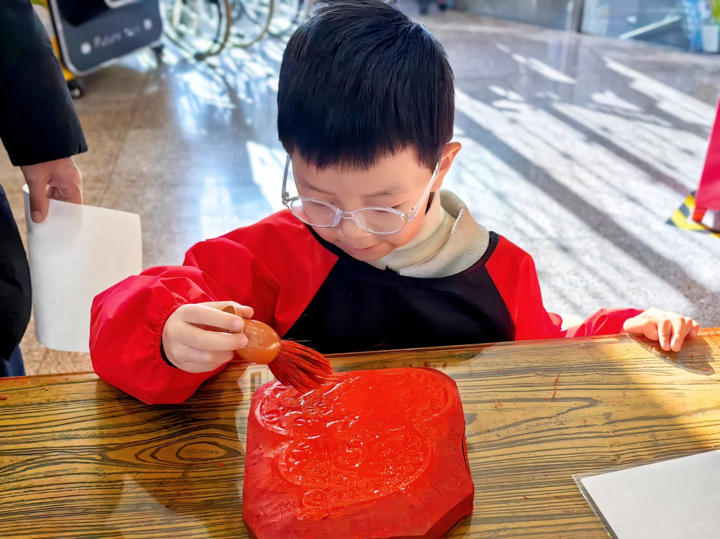 ?北京遛娃小众新地标!带娃亲手印生肖。