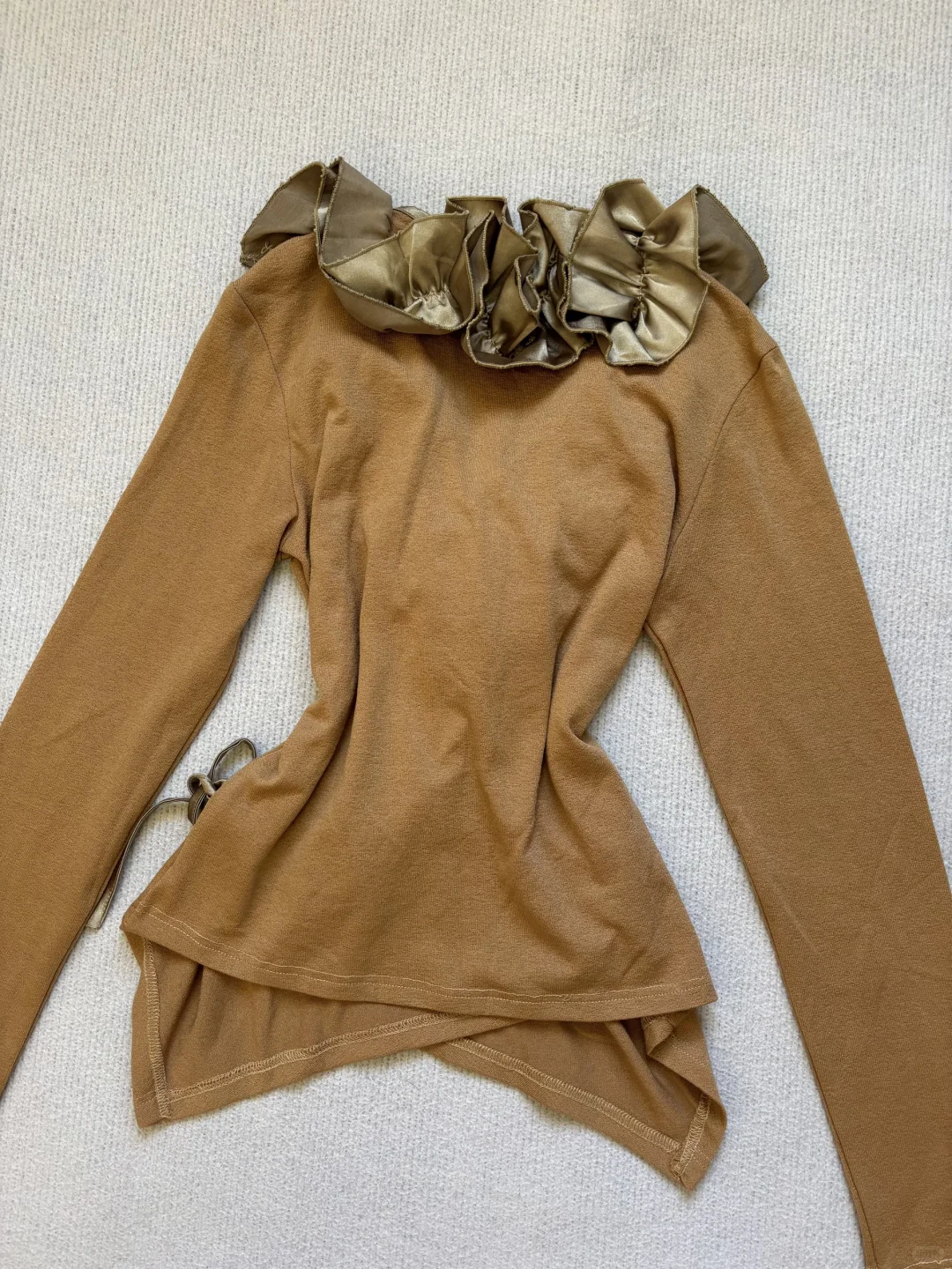 立体木耳边斜襟绑带不规则