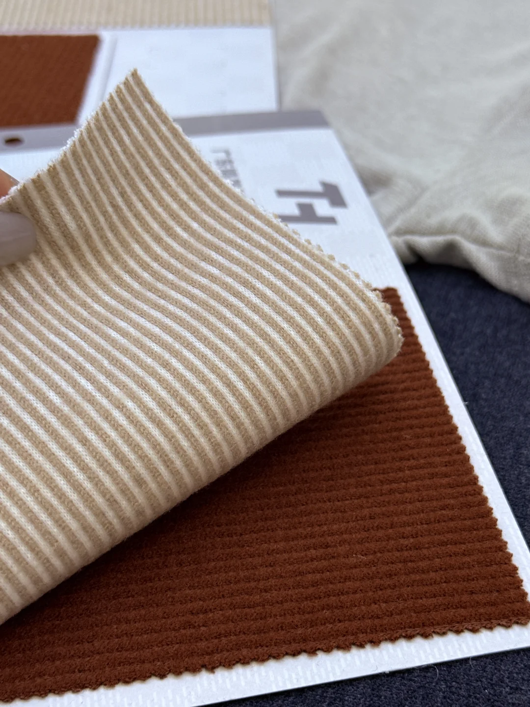 秋冬新款、羊毛面料、灯芯绒面料