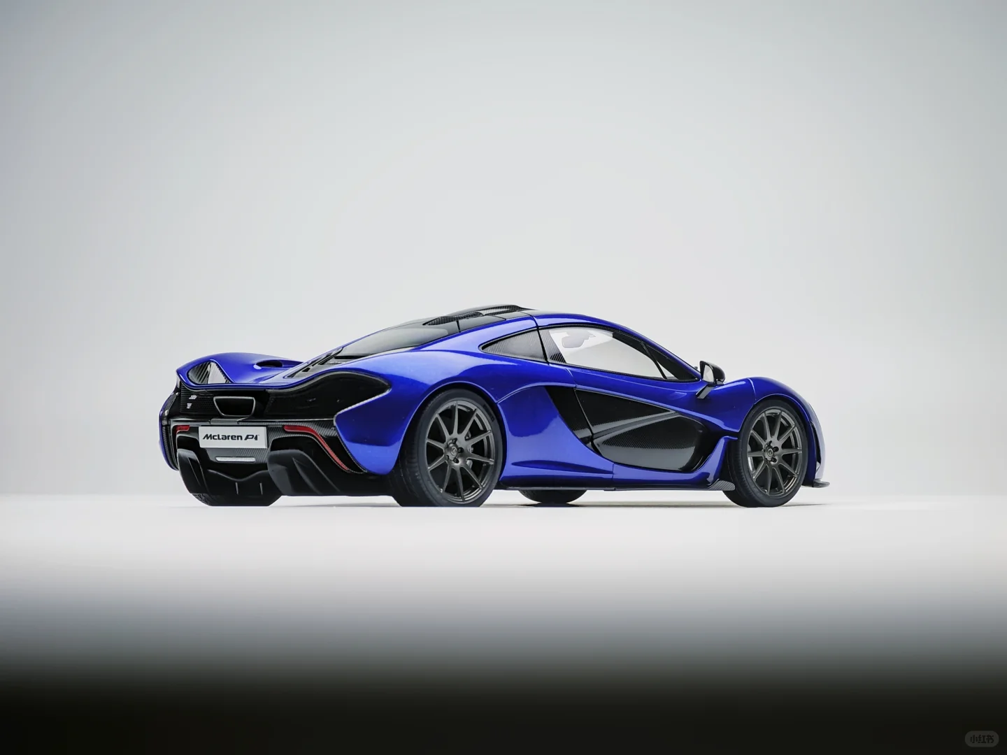 AA至此走上卖塑料的罪恶之路 迈凯伦 P1