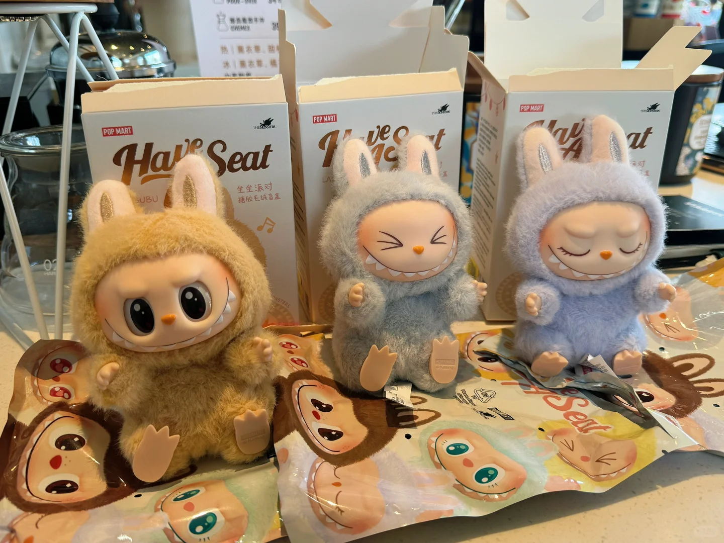 这也太可爱了吧!Labubu盲盒开箱,萌到尖叫!