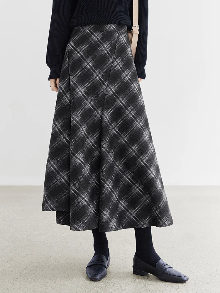 对白DUIBAI｜“格纹艺术家”不对称压褶半裙