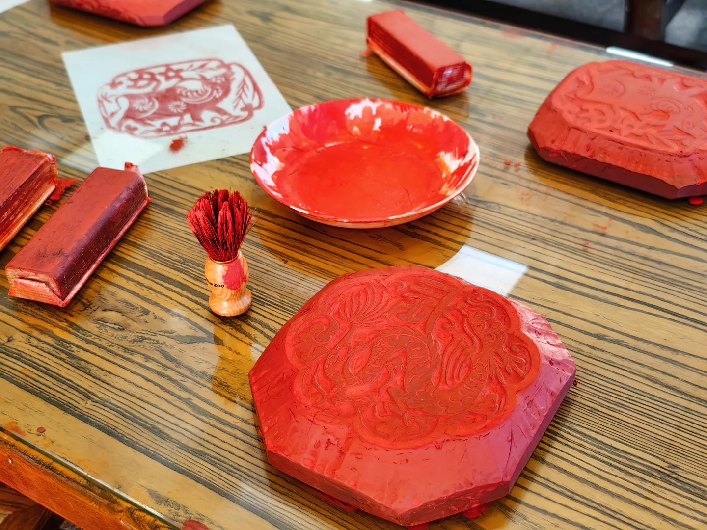 ?北京遛娃小众新地标!带娃亲手印生肖。