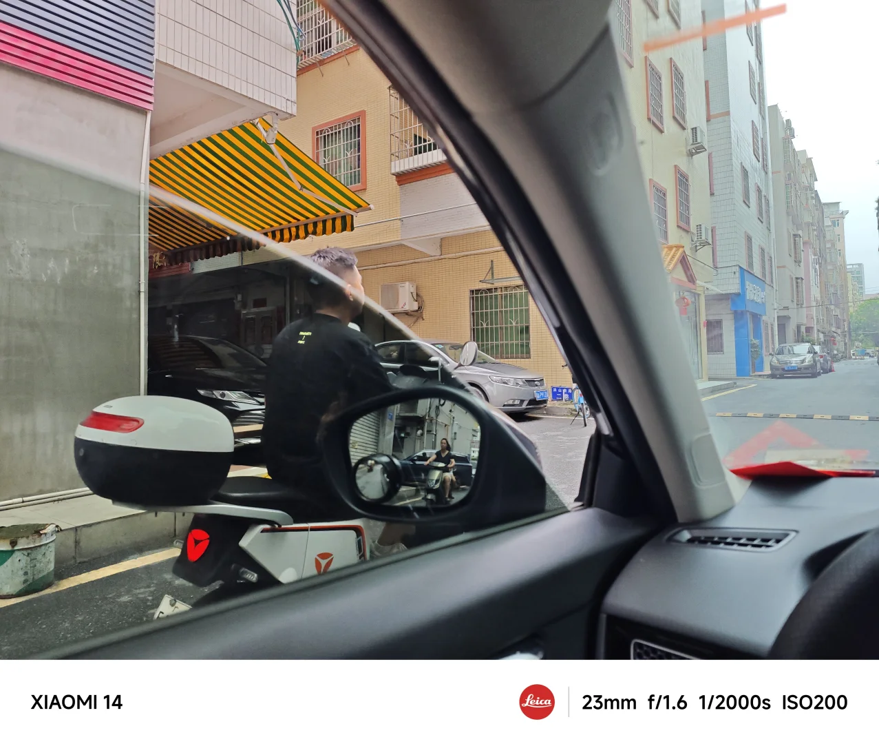 终于把4S店送的垃圾膜换了！