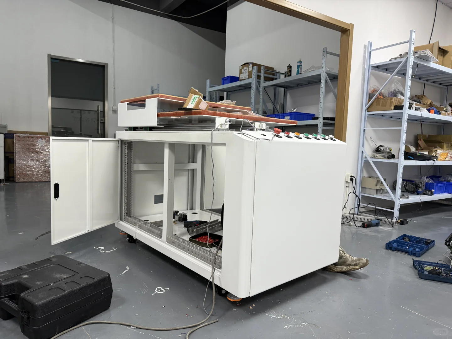 自动化上料小车??