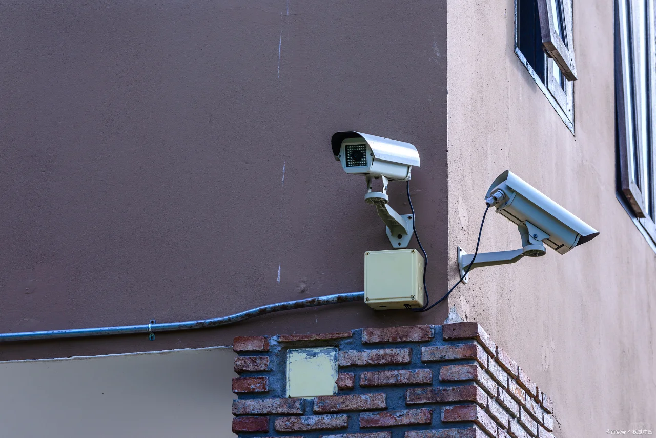 周界报警监控摄像是一种非常重要的安防设备