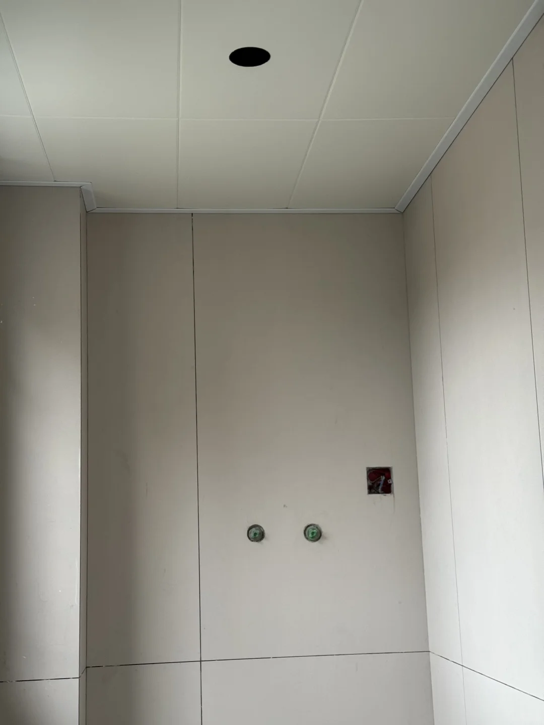 奶油白铝合金扣板