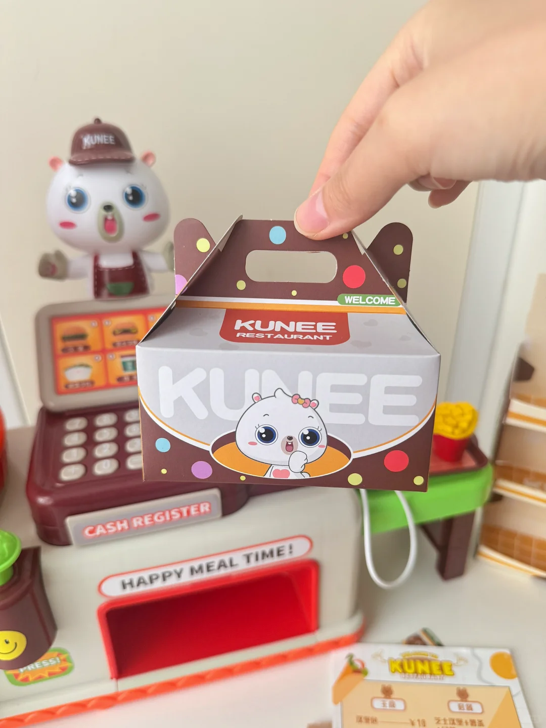 我去，现在小孩的玩具这么真实了吗！