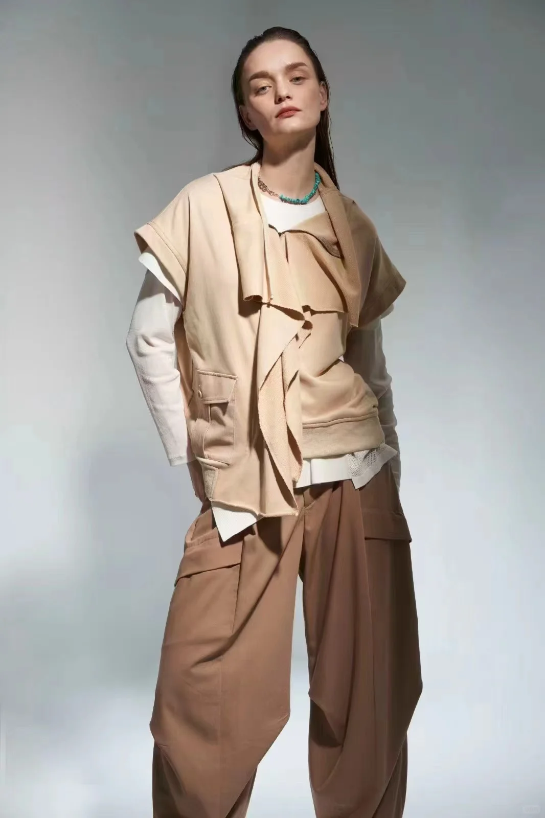 不规则斜形开口外套