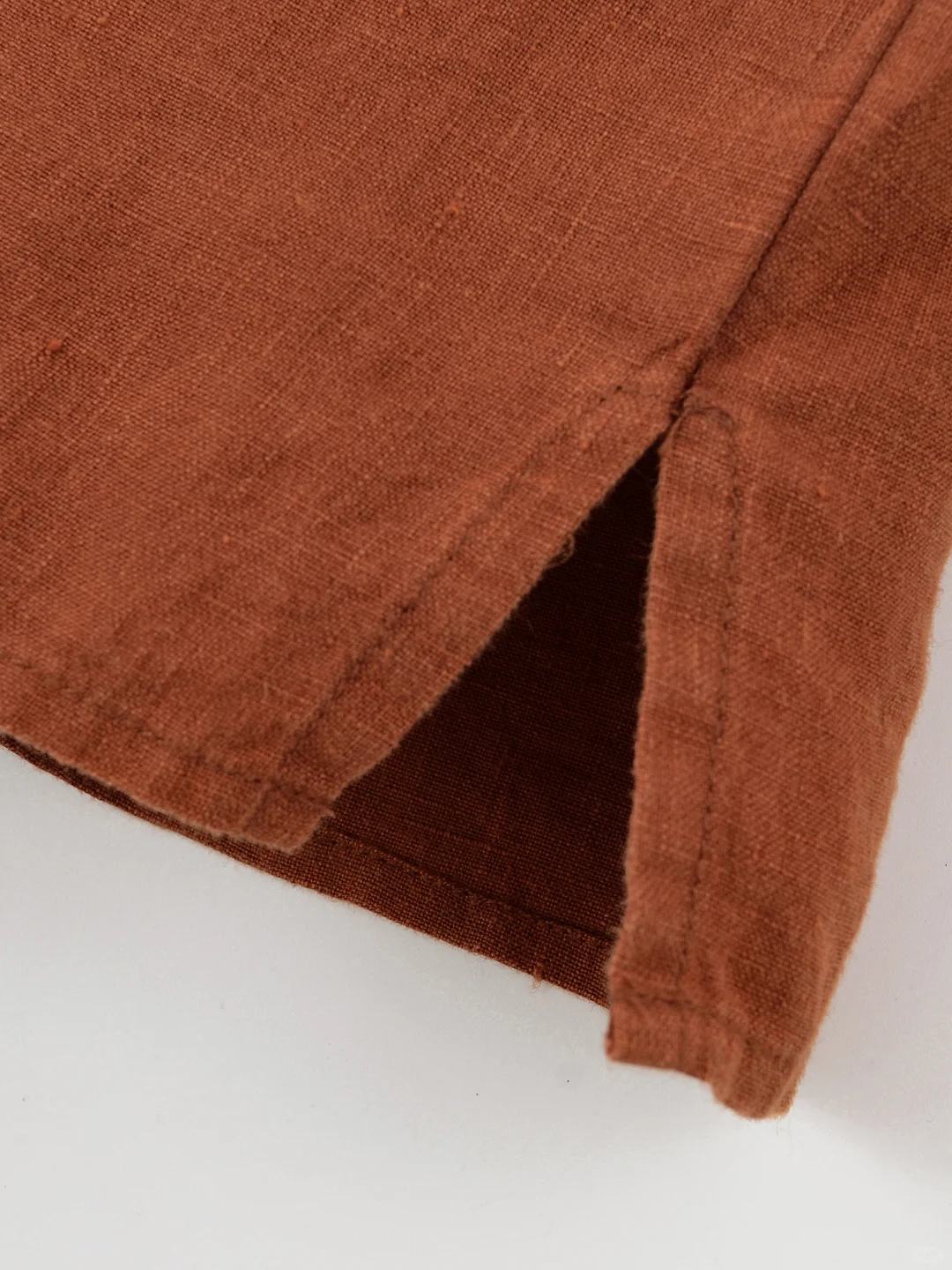 被斜襟设计戳中魂！把雅致与随性焊在身上