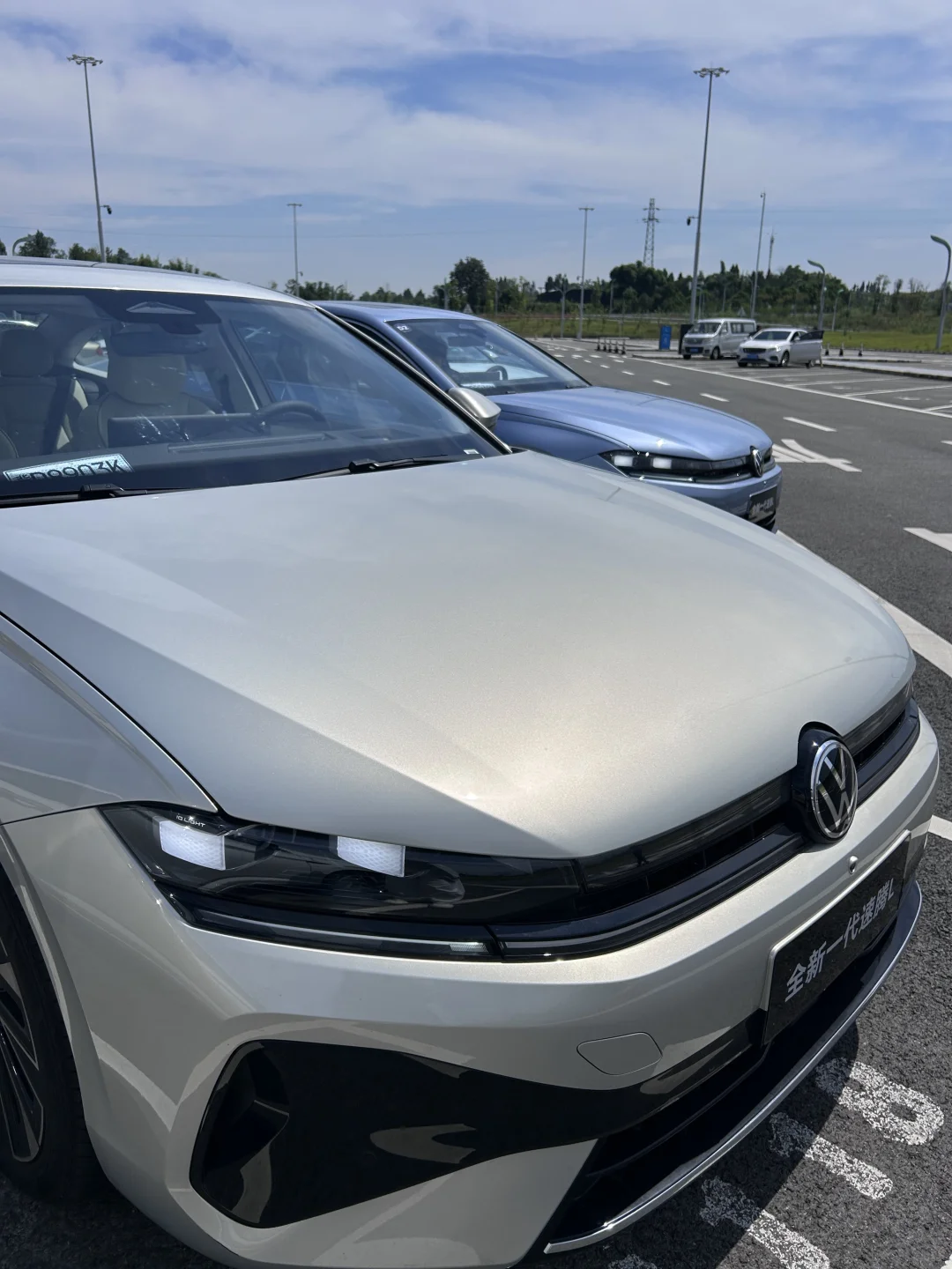 全新速腾 L，三屏交互惊艳到我失语！