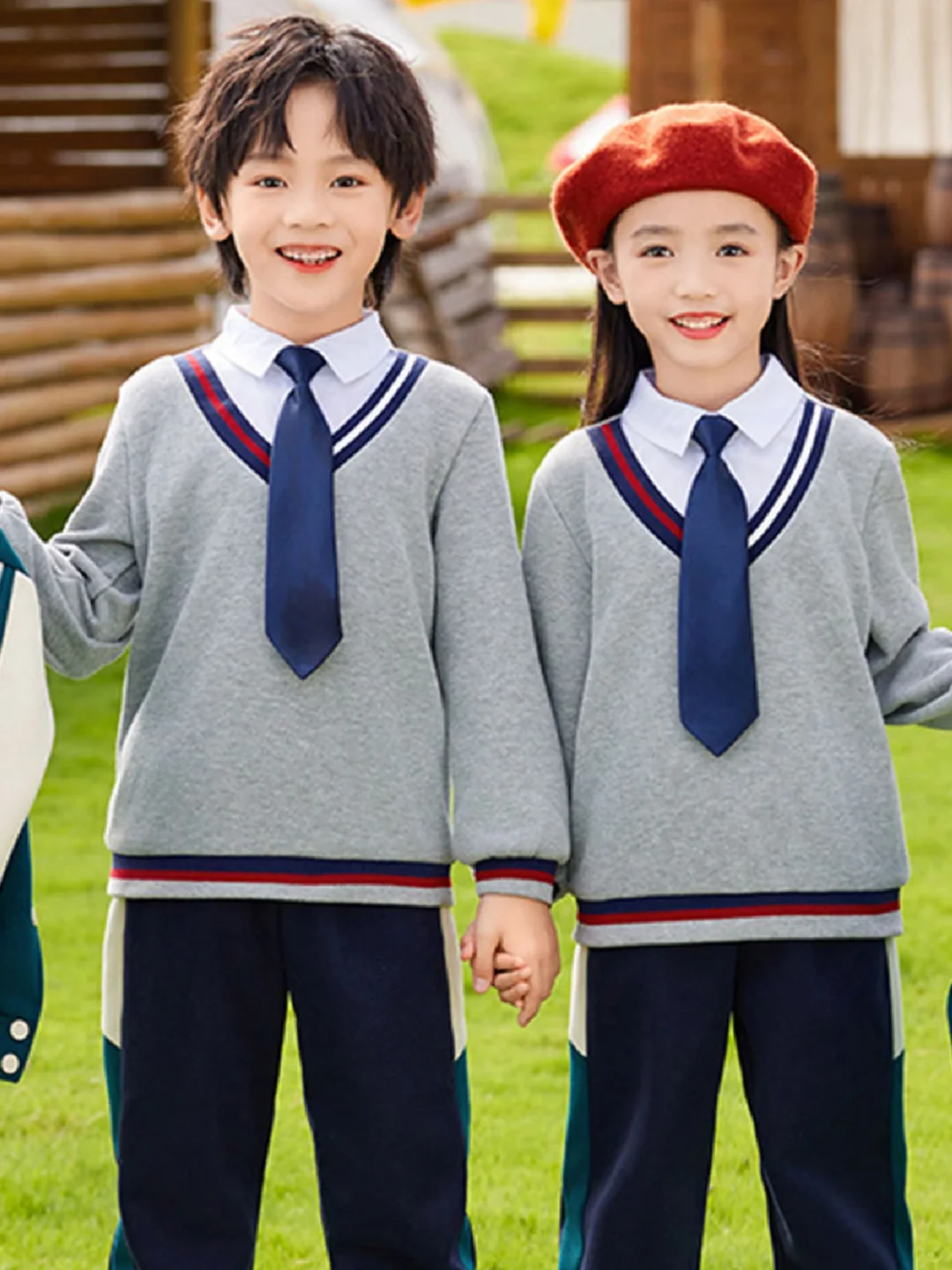 看看贵族学校都穿的英伦风套装