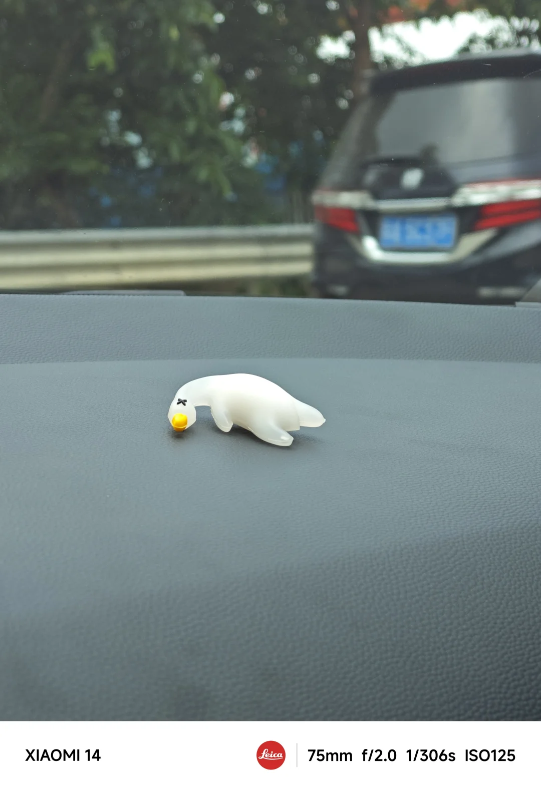 终于把4S店送的垃圾膜换了！