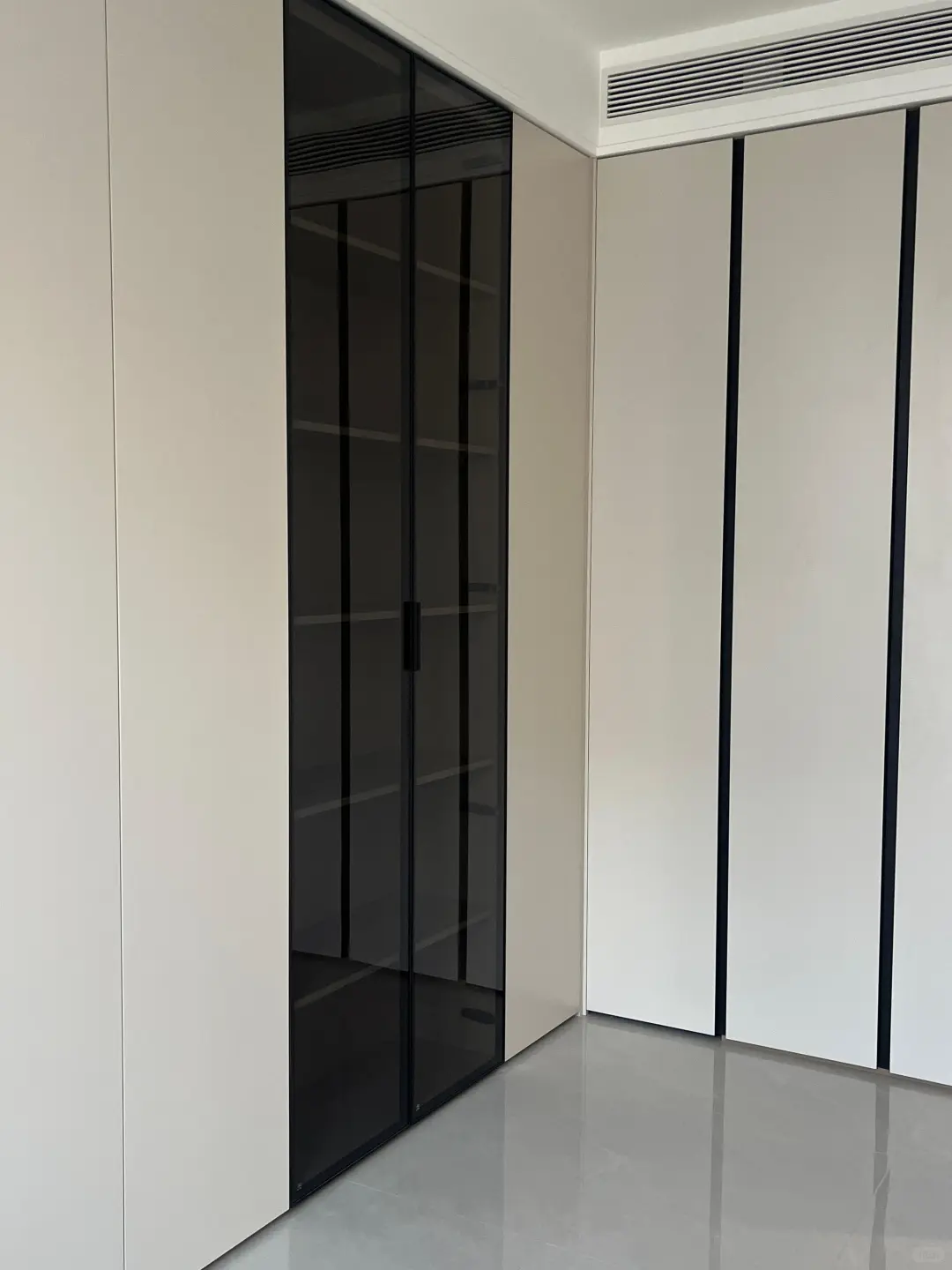 ✨现代风全屋定制柜｜把高级感焊在墙上✨