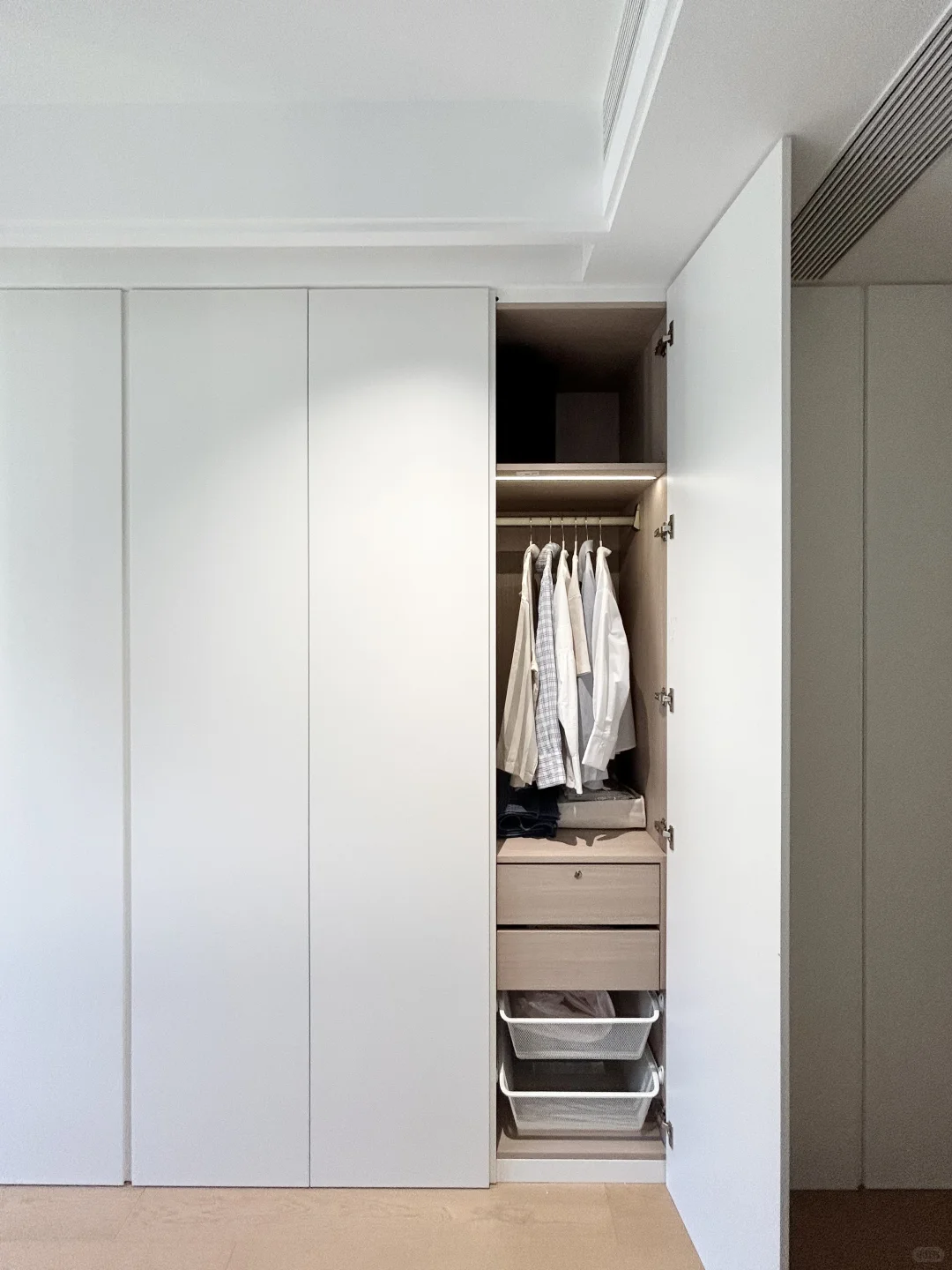 怎么感觉没做多少定制柜，但是花了近快10w