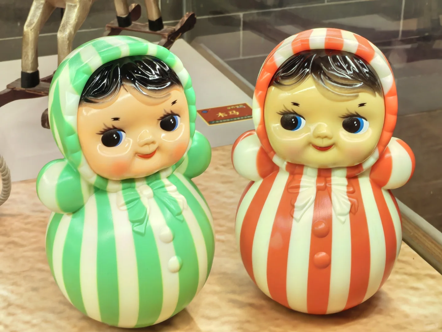 一箱老玩具，满满童真心