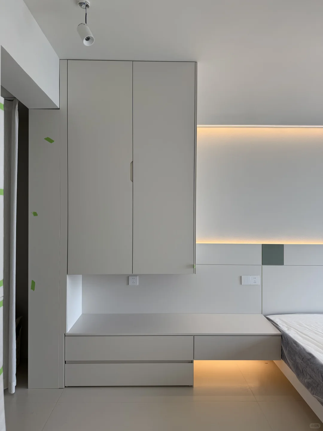 悬挑衣柜✔️会“飘”的收纳魔法