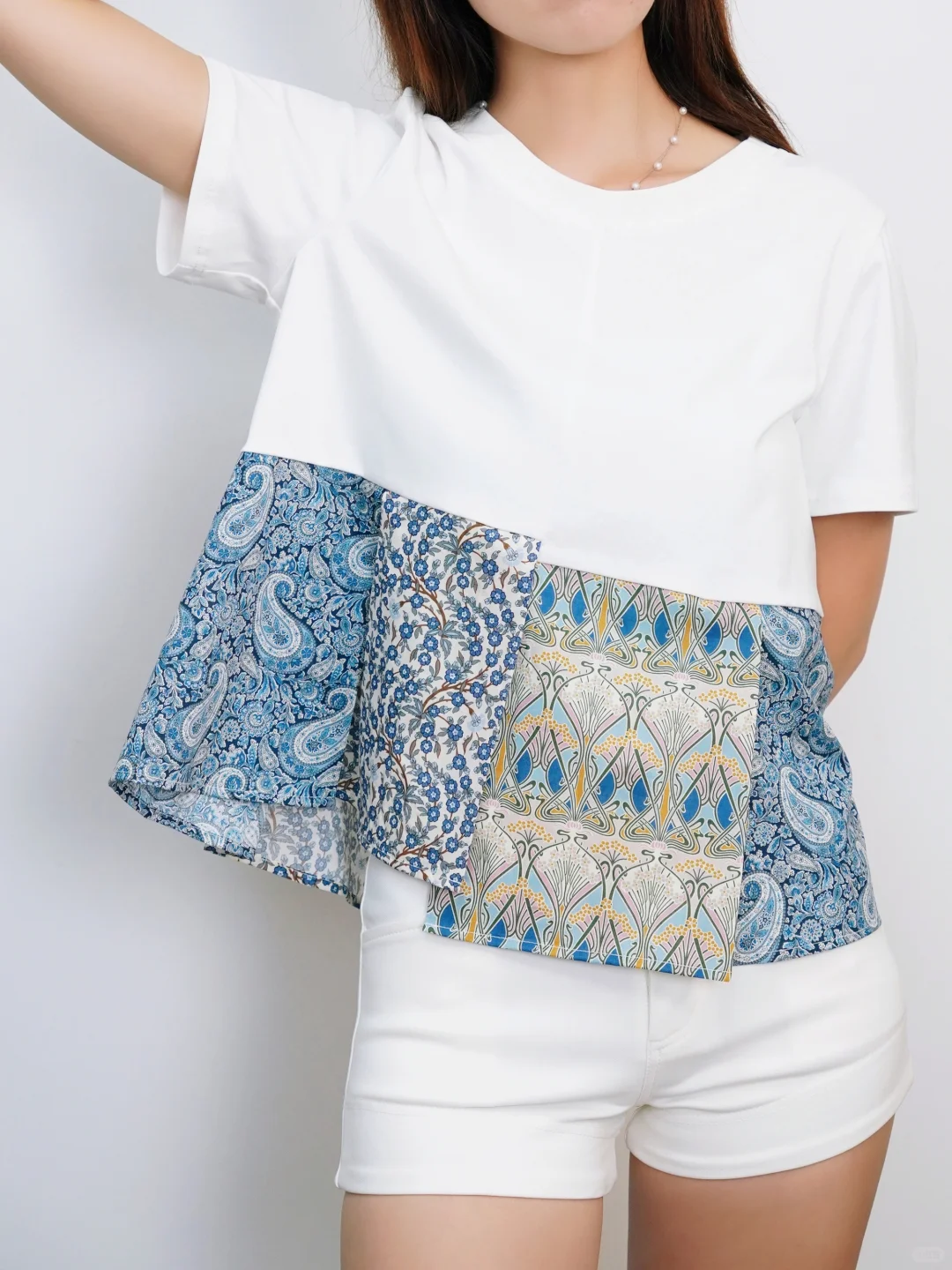 不对称的裁剪，藏着设计师的小叛逆