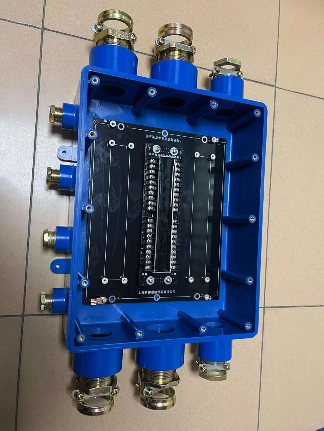 KHX50-50路矿用EX防爆型通讯线路防雷箱