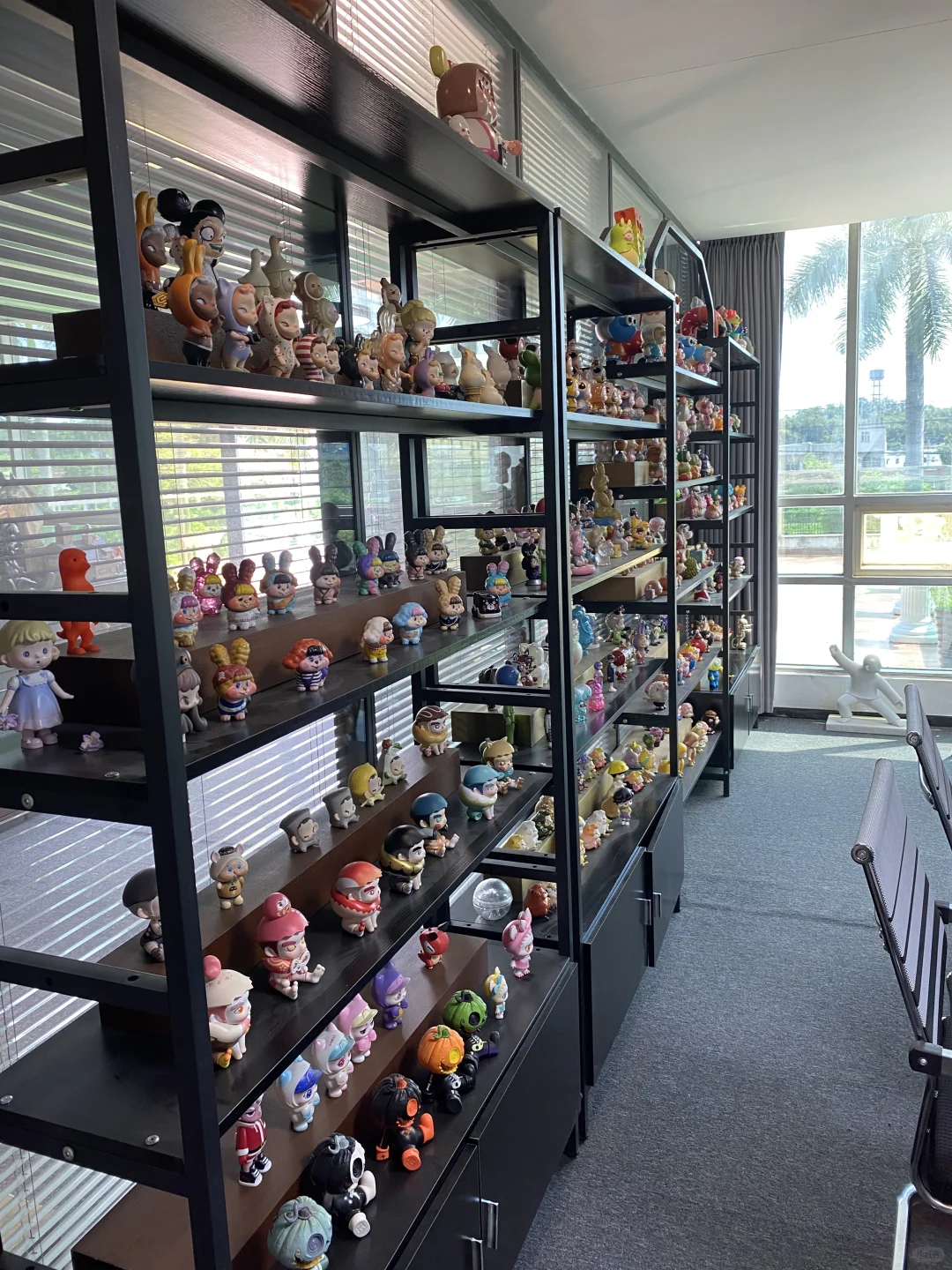 在这里工作班味应该不会太重吧