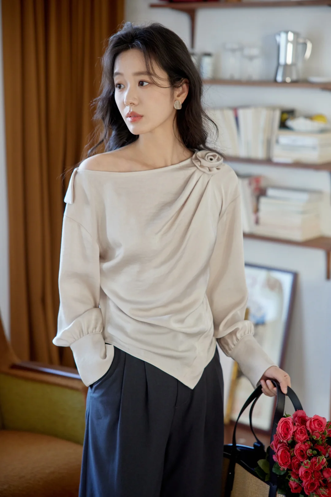 法式优雅小性感斜肩衬衣