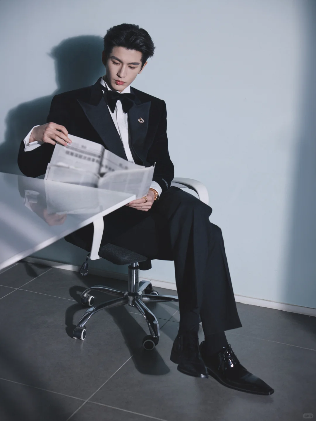 戴黑框镜的张凌赫太禁欲了，撕漫男本男！