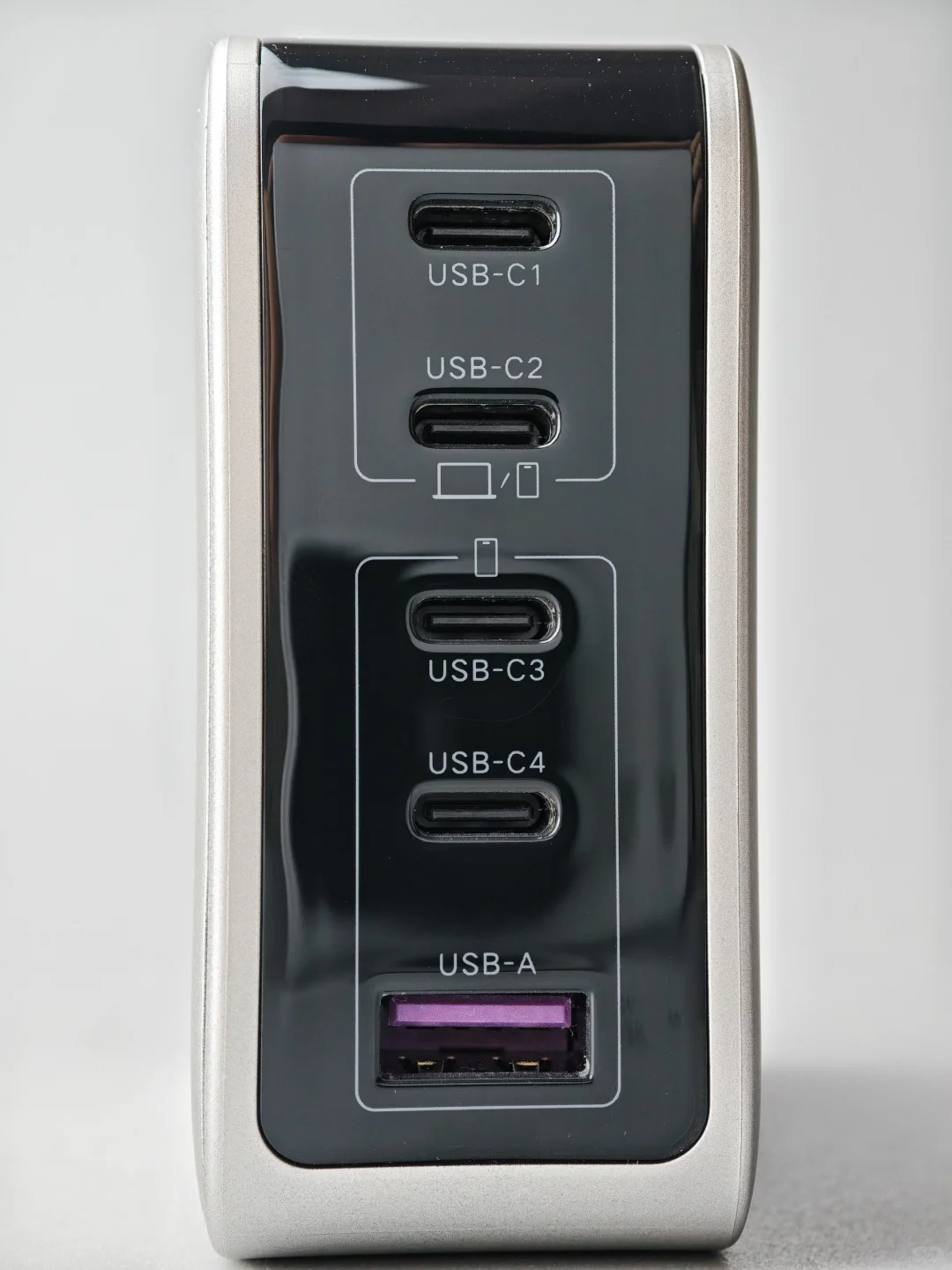 160w总功率 4C1A配置绿联160w速显充开箱