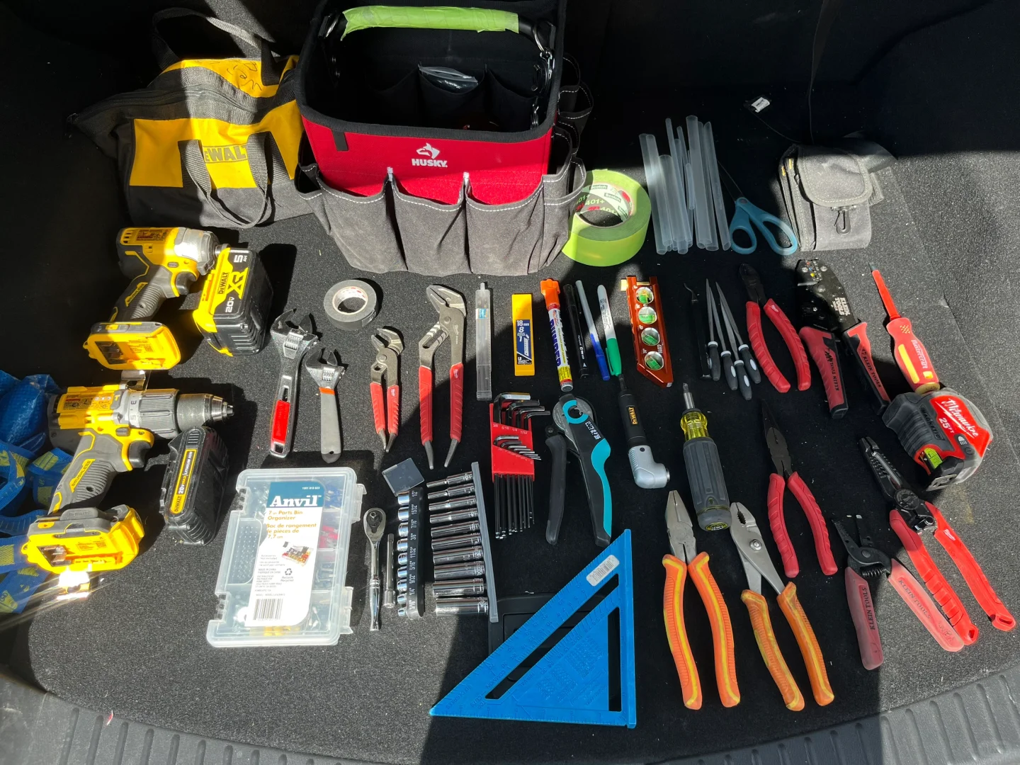 电工学徒上班3个月的工具