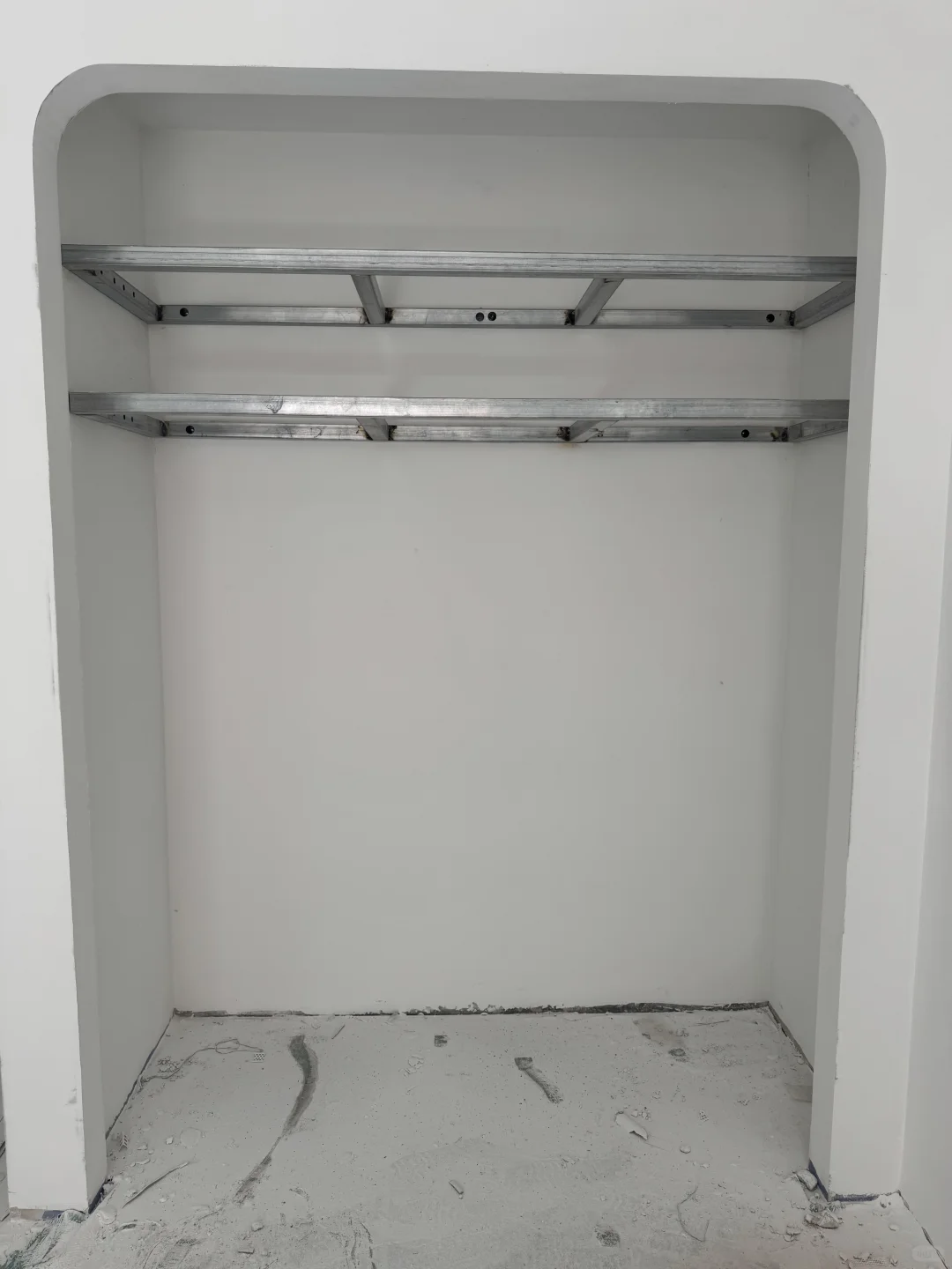 一千块的砌墙衣柜成功下车?