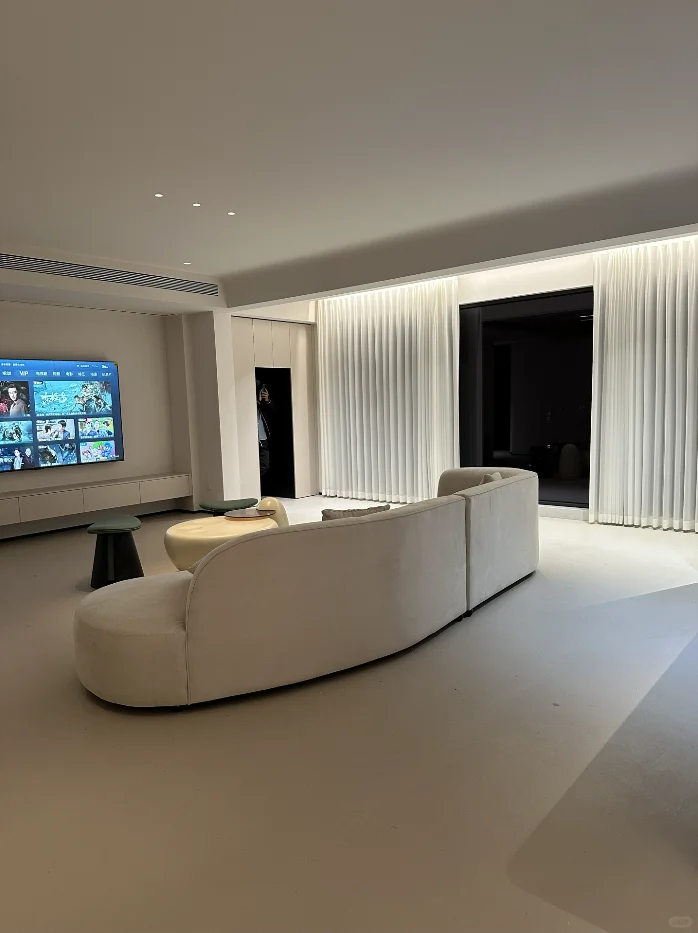 ?哇塞!95后小姐姐强势打造全屋智能啦!