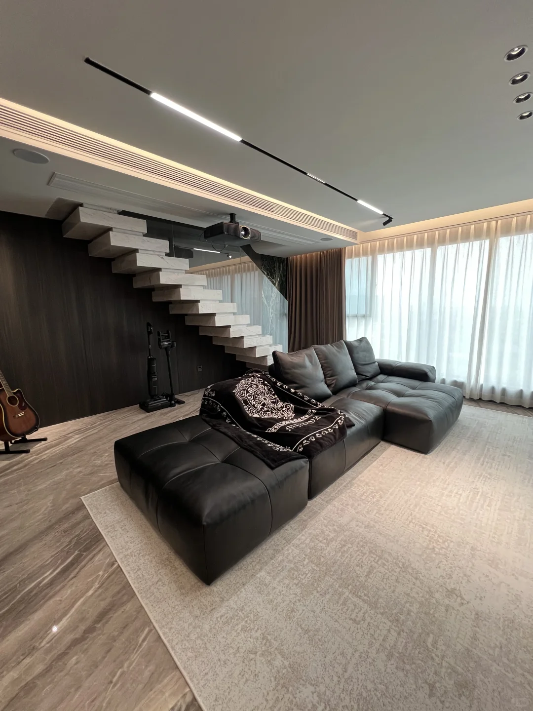 舍弃一间卧室打造的独立衣帽间