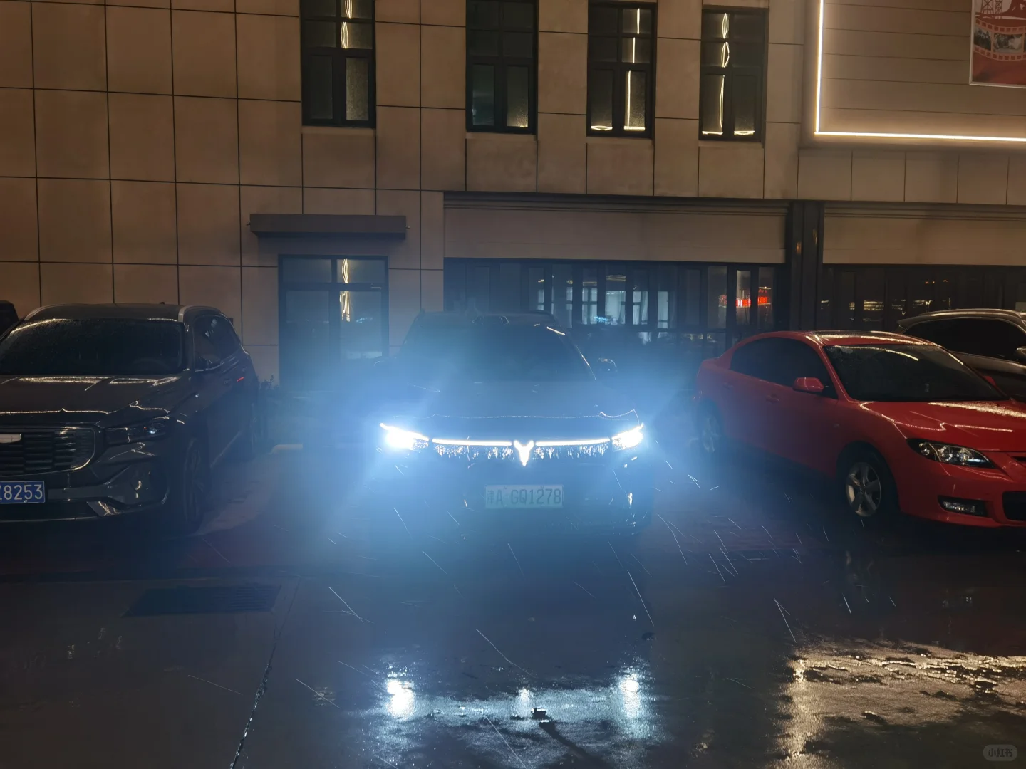 为颜值买单不亏，灯幕吸睛质感拉满