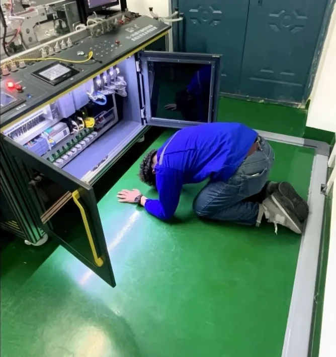 24岁转行自动化，一边哭一边干月薪刚过万