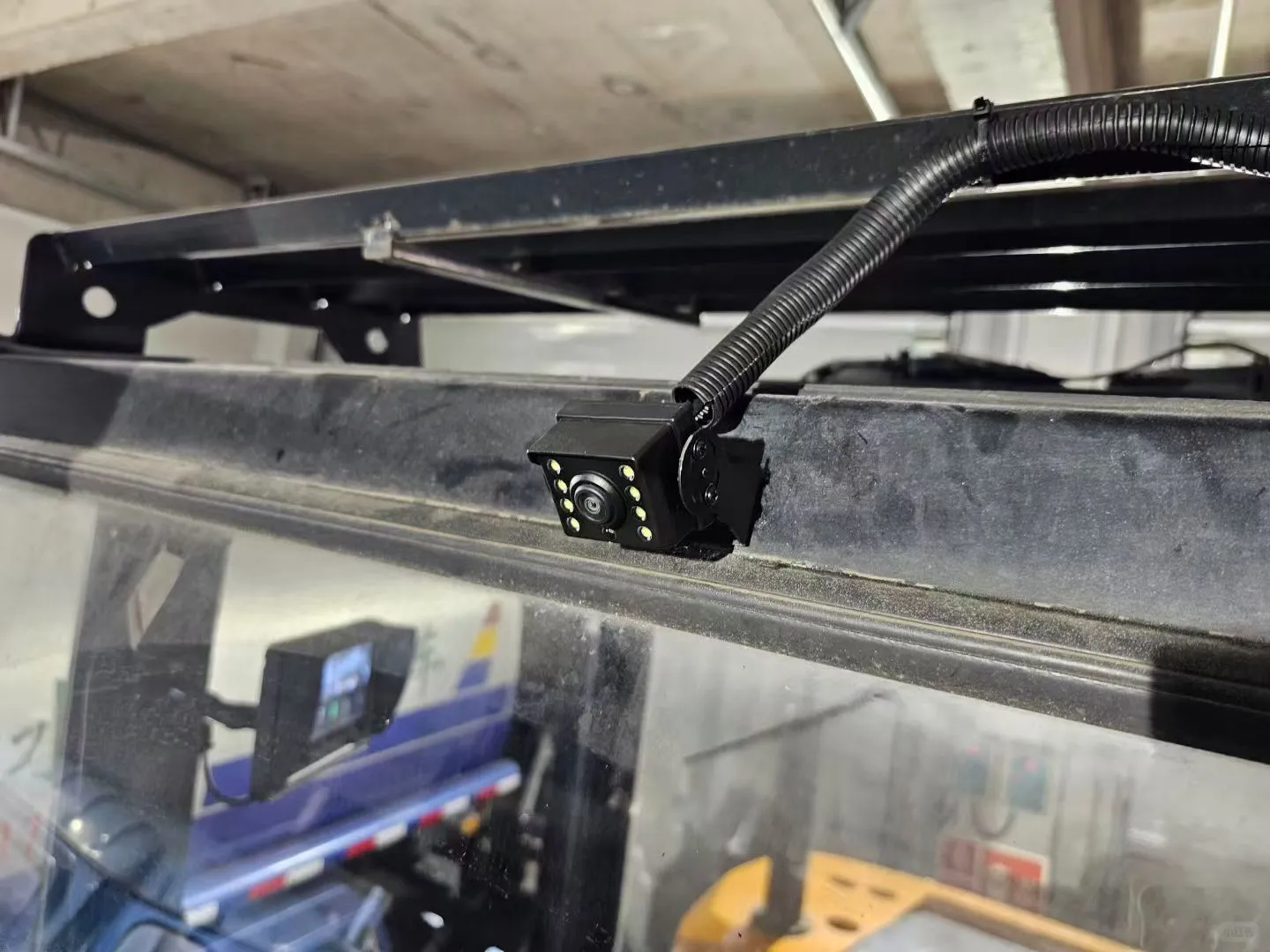 这样安全的叉车谁不爱呢?